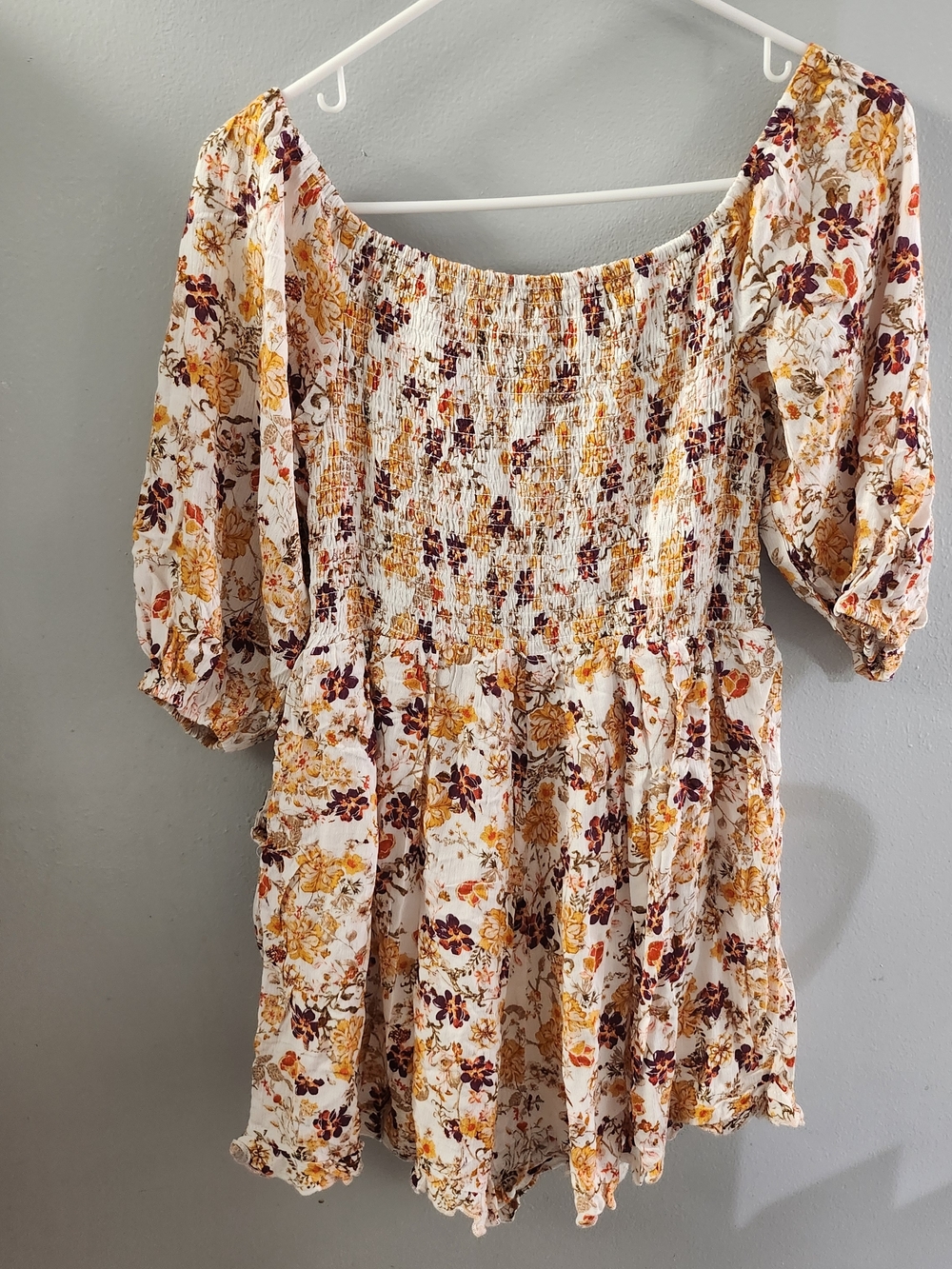 Blue Rain Ivory Floral Smocked Shorts Romper NWT Size: Medium - Picture 2 of 7
